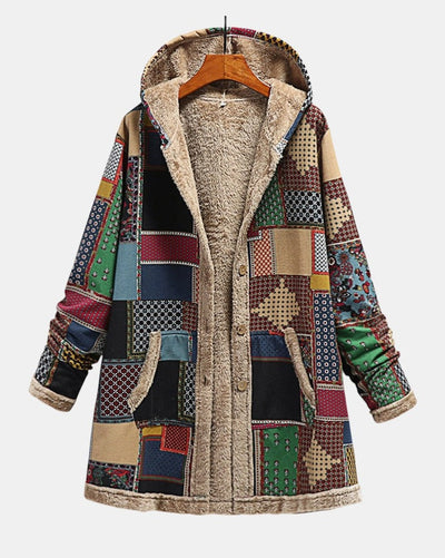 Autumn – Gemütlicher Patchwork-Kapuzenpullover in Erdtönen