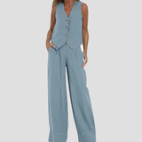 Aira - Ensemble mit Knopfweste und weiter Hose